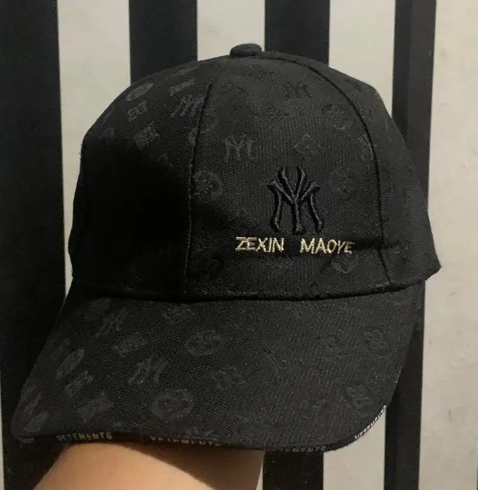 Topi vetements lv ny mlb supreme colab