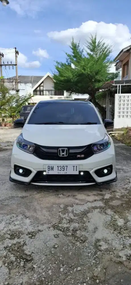 Brio RS Urbanit AT Putih