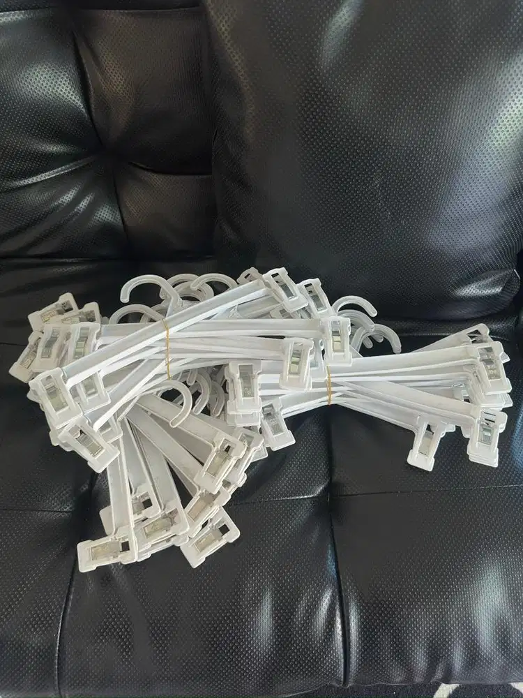 Hanger Celana Plastik Borongan