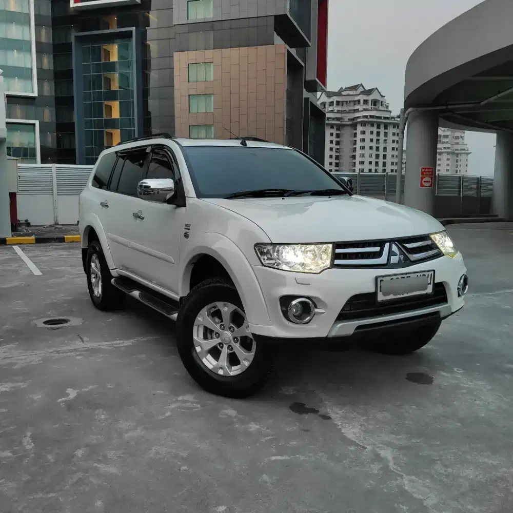 Mitsubishi Pajero Sport Dakar VGT 2013 Low KM 76RB Antik