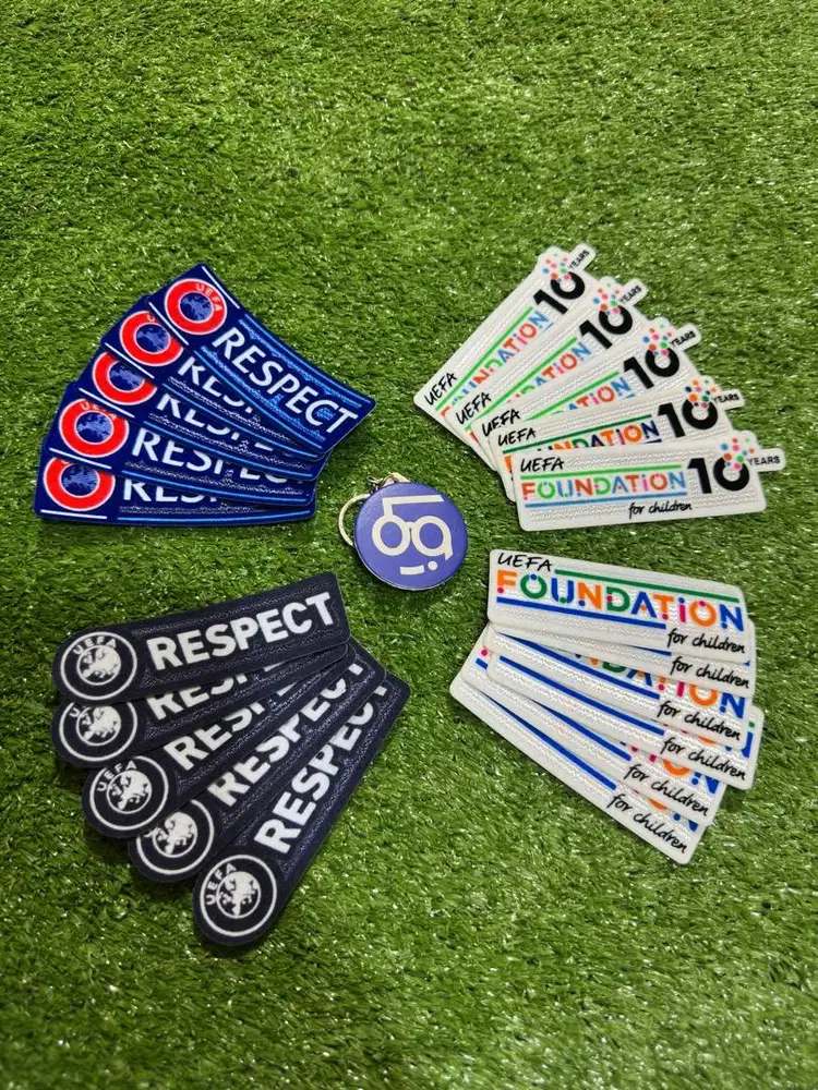 Patch Jersey Bola Velvet