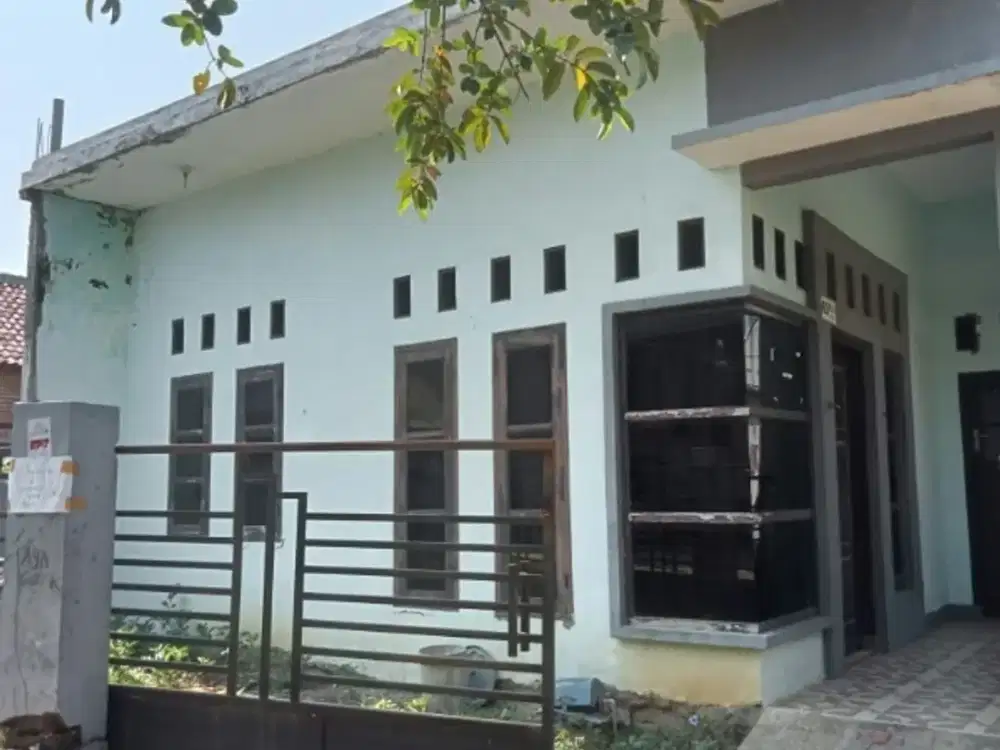 Rumah Pasar Pakis Malang Dekat Jalan Poros