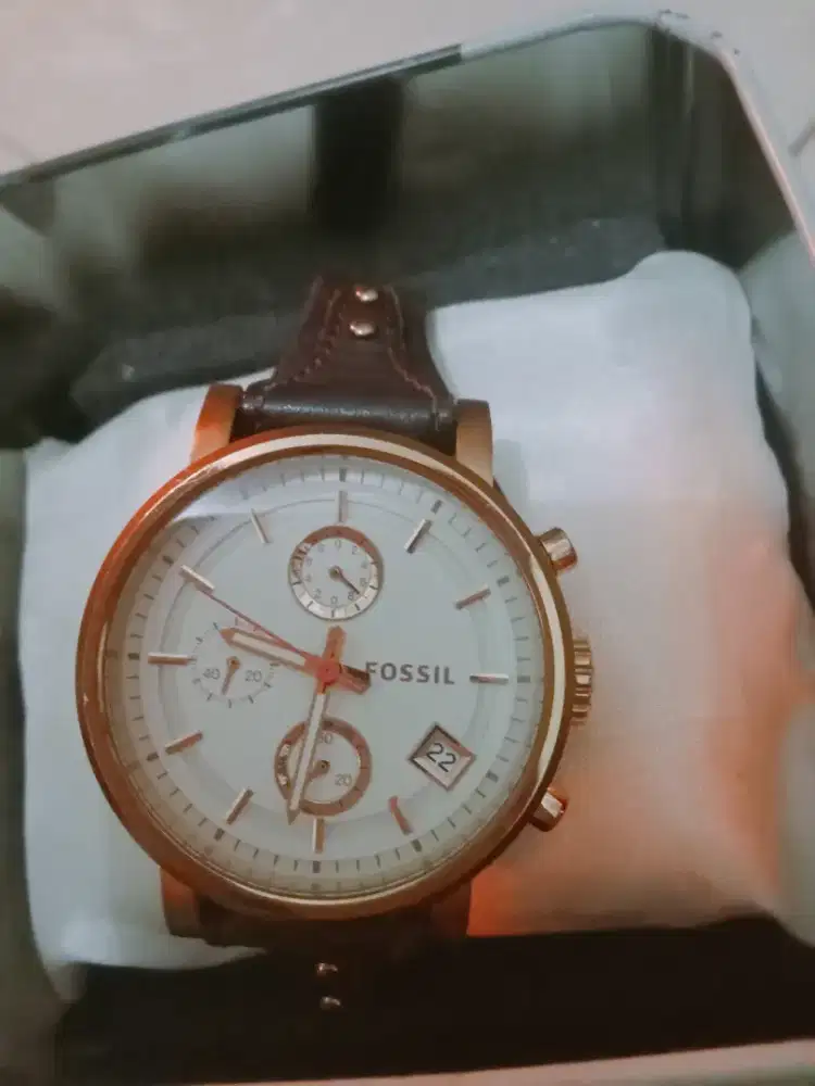 Jam fossil  wanita