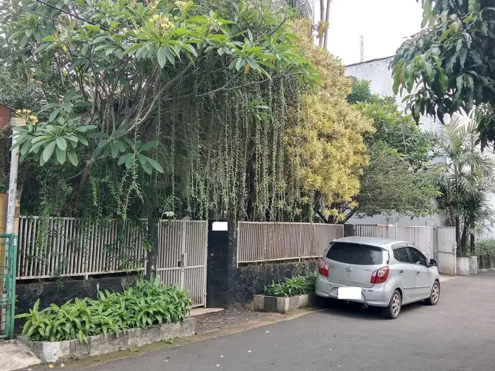 Rumah Asri Luas 6 Kamar Tidur 10 Mnt ke Aeon Mall Sentul J-26382