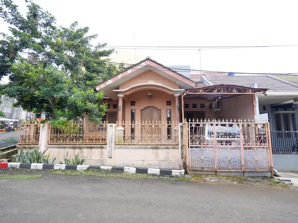 Rumah Hook 2 Lt 15 Menit ke RS Citra Medika Depok Bebas Banjir J-28446