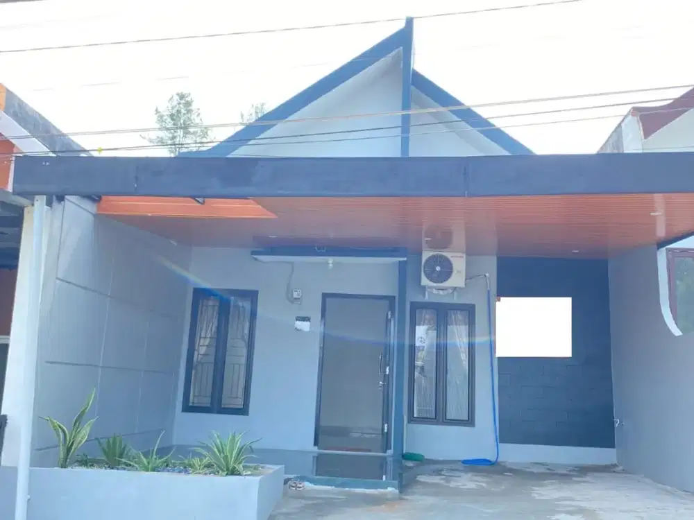 Rumah Strategis dekat The Park Sawangan SHM Dibantu KPR J-27561