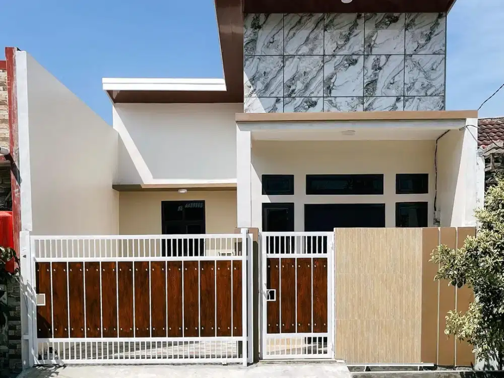 Rumah 10 menit ke Plaza Taman Harapan Baru SHM Siap KPR J-35819