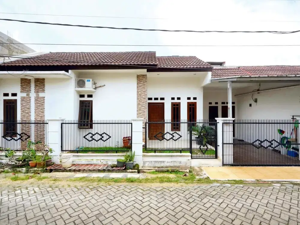 Rumah Strategis 8 Menit ke Stasiun Cisauk LT 120 Hadap Utara J-17867