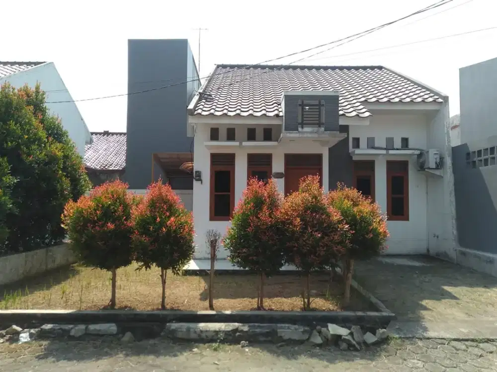 Rumah 1 Lt Akses Cepat ke Trans Studio Mall Cibubur Siap Huni J-26756