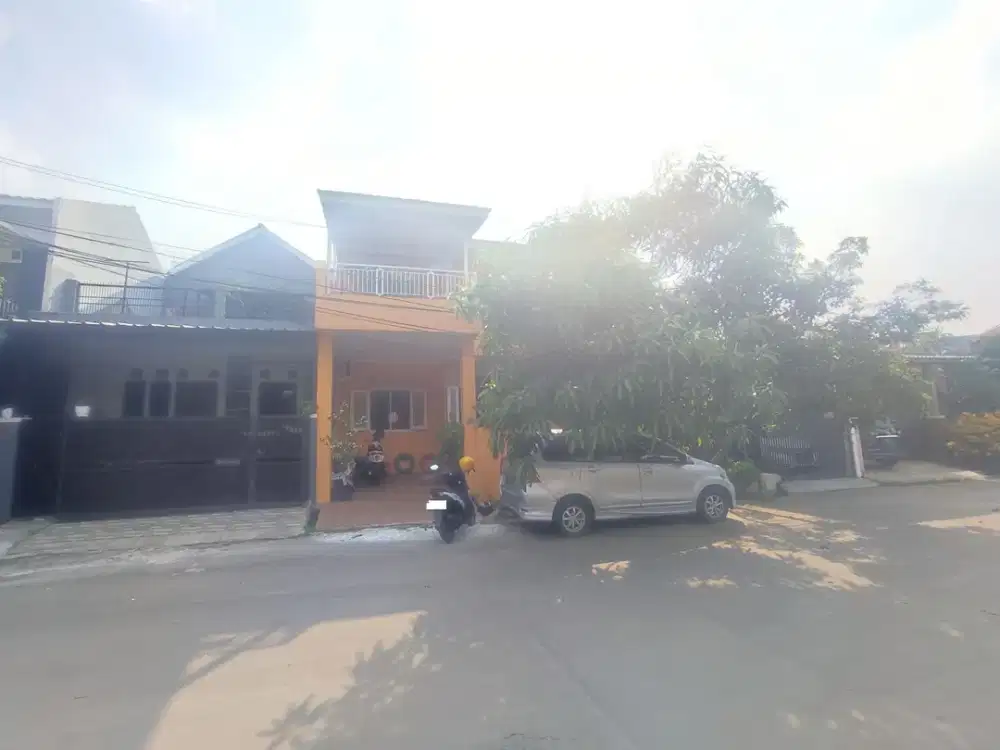 Rumah LB 180 Dekat Terminal dan Stasiun di Depok Bebas Banjir J-26922
