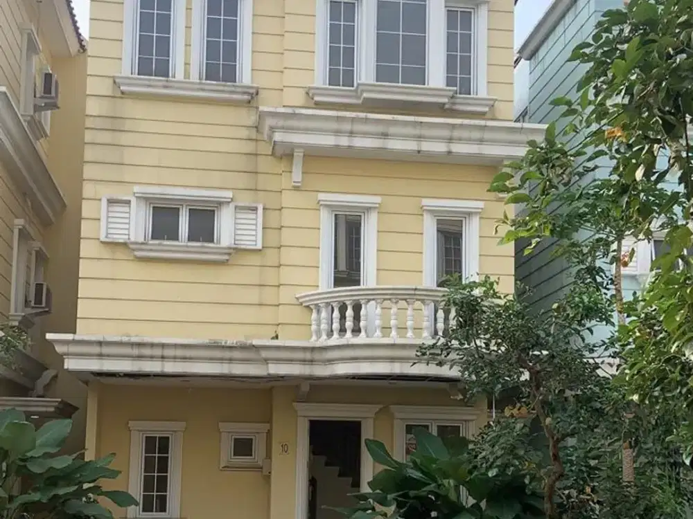 Rumah Strategis di Paramount Serpong Cluster Montana Village J-19186