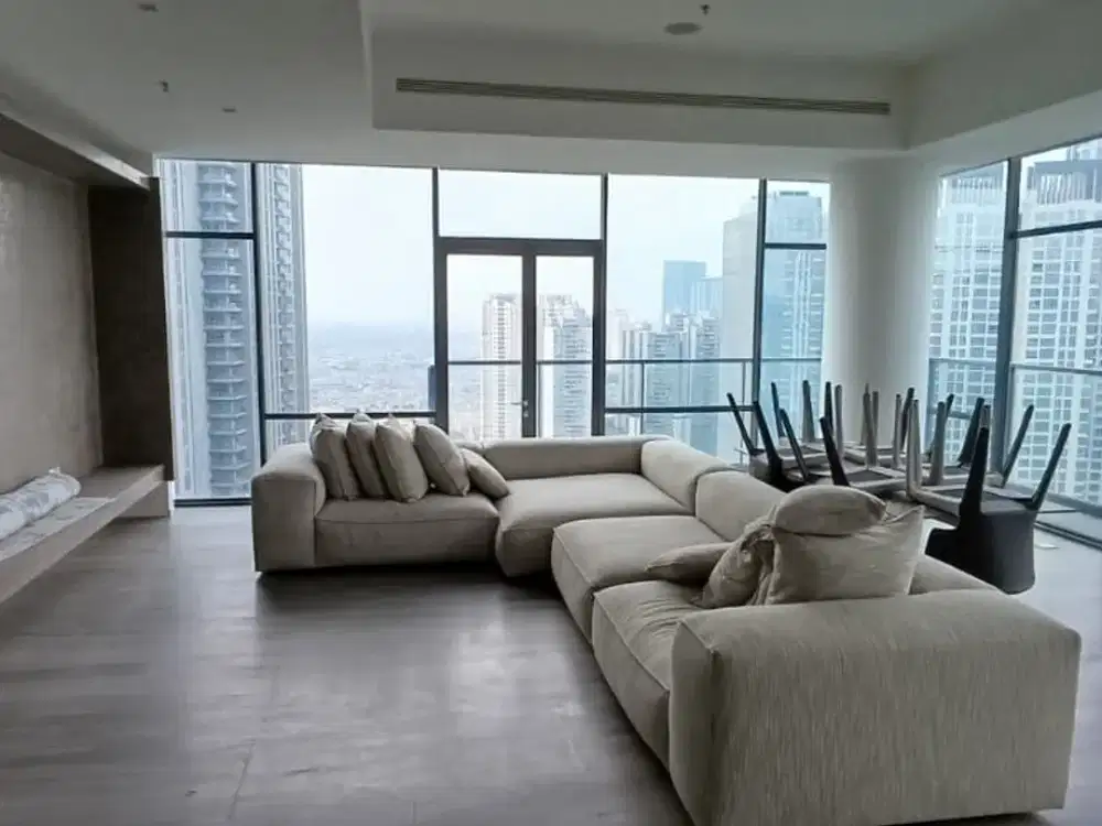 Dijual Cepat Apartment Verde Full Furnish 3 Br Luas 217,88 m2  Pet Friendly Jakarta Selatan