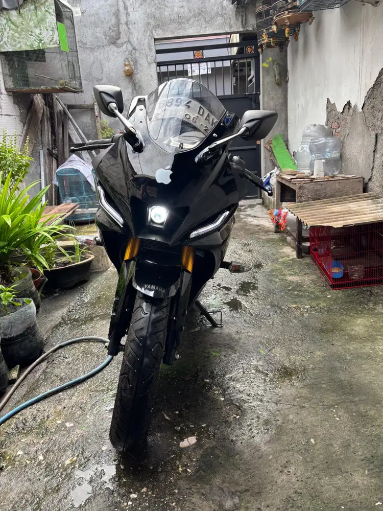 Jual R 15 V4 Th 2023 KM Low