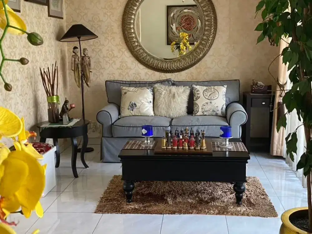 Rumah 2Lt dalam Komplek Raffles Hills Cibubur semi Furnish