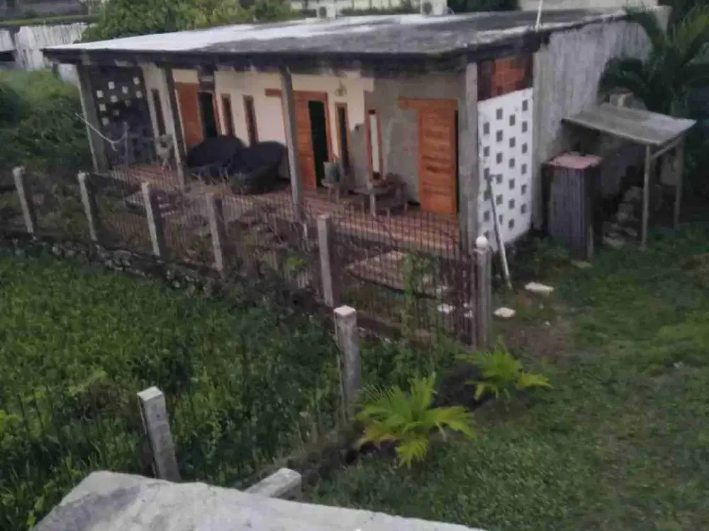 tanah selangkah dari pantai masceti