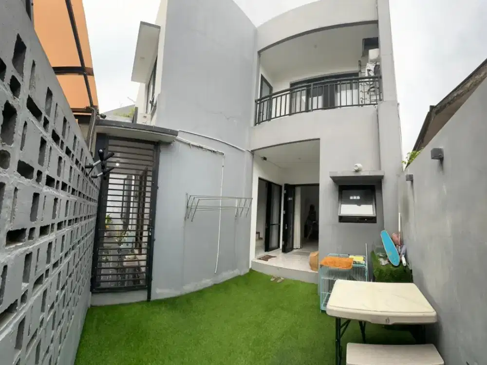 Rumah dijual di Kompleks Pajak Cipadu Jurang Mangu Dekat Stasiun Bintaro Bebas Banjir