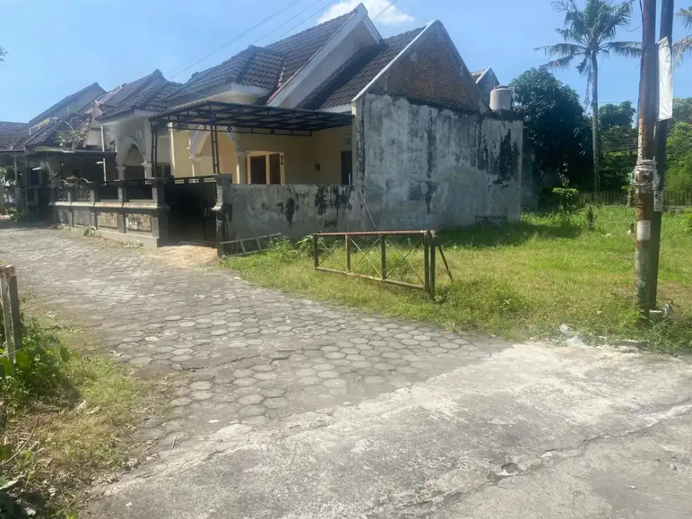 Dijual Pekarangan Di Utara Terminal Condongcatur, Luas Ideal Dapat 2 Muka