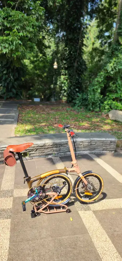 United trifold 11 LE (leather Edition)