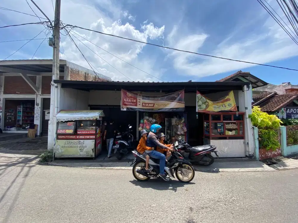 Dijual Cepat! Ruko 162 m², 3 Sekat, Lingkungan Usaha Aktif