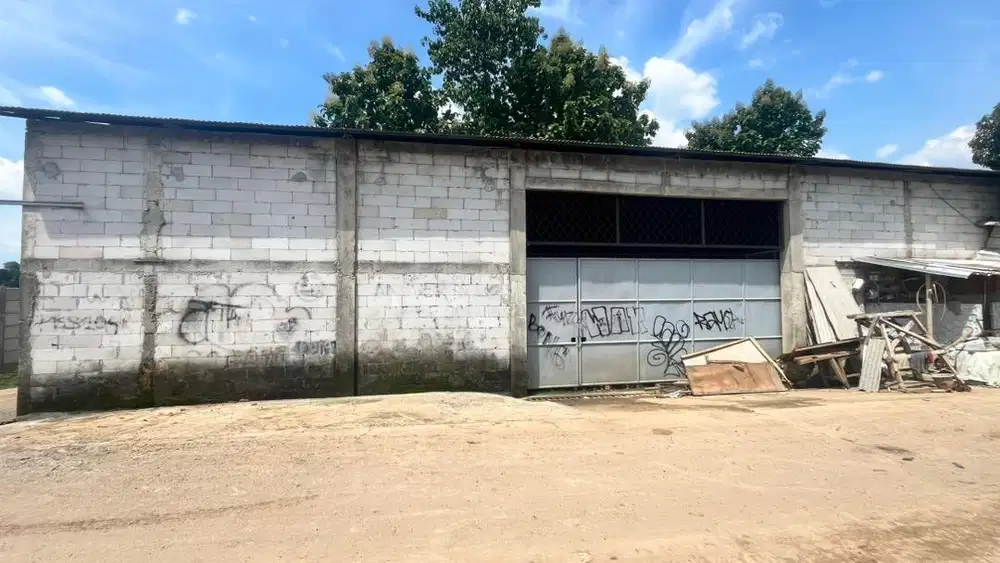 Disewakan gudang luas 488m2