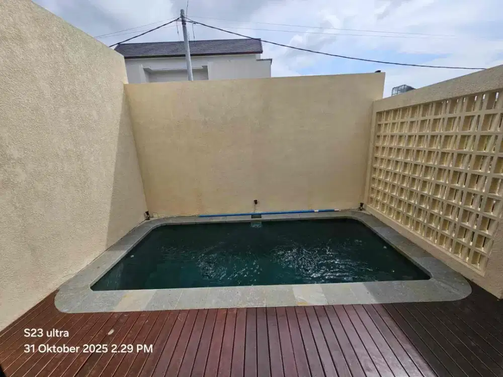 Dijual villa lantai 1 lokasi munggu 
Lingkungan villa