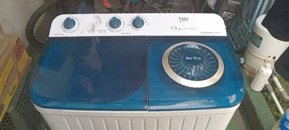 NEGO,jarang pakai,mulus 90%,kapasitas7,5kg