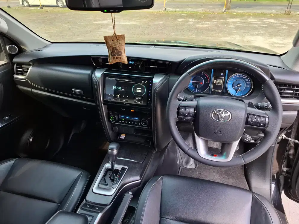 Toyota Fortuner VRZ GR 2.4