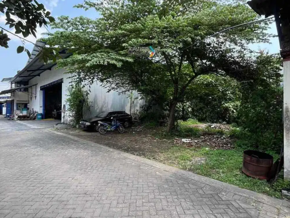 Tanah siap bangun dekat exit tol di Karanglo Malang