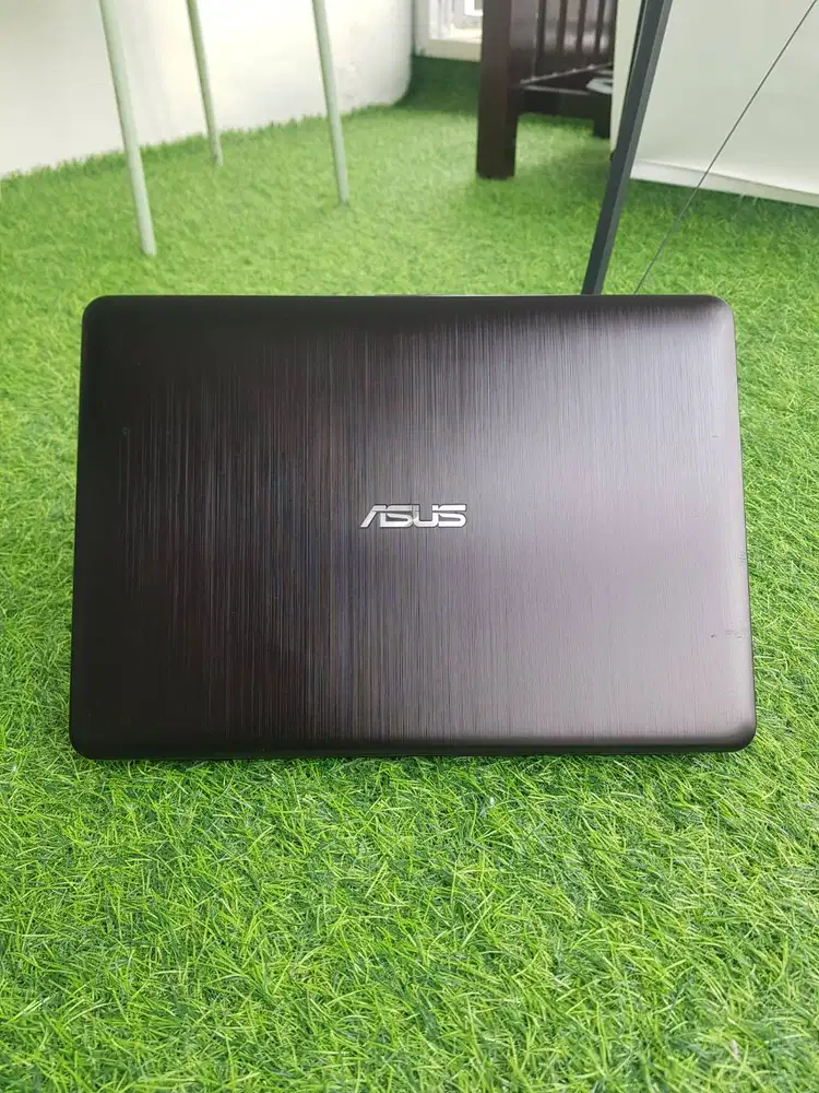 Laptop Asus Vivobook X441