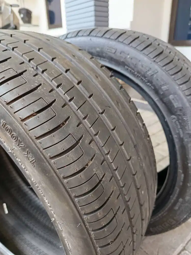 Ban Accelera PHI-R 245/45 R18