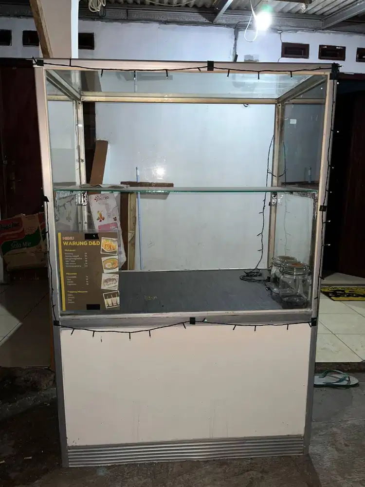 Jual Murah Etalase & Meja bekas warung