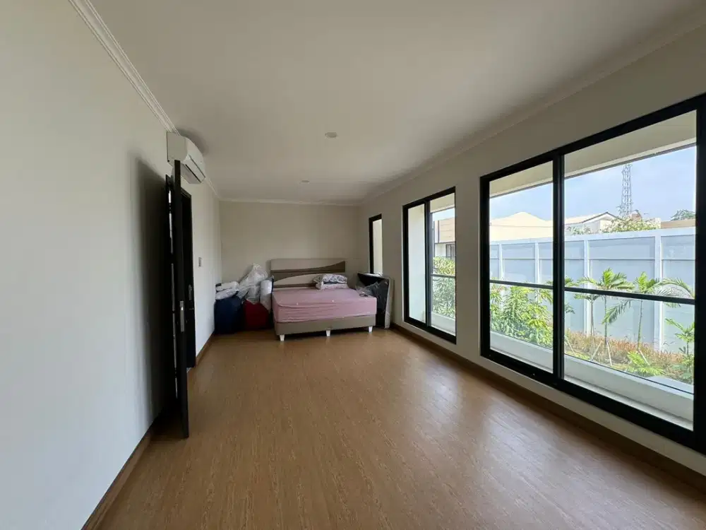 Rumah Hadap utara lokasi bagus di Carson Gading Serpong