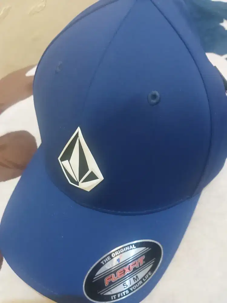 Topi Volcom series ori