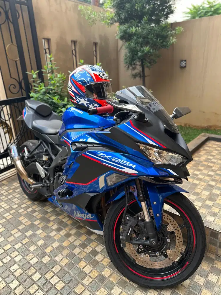 Kawasaki ZX25 Tahun 2023