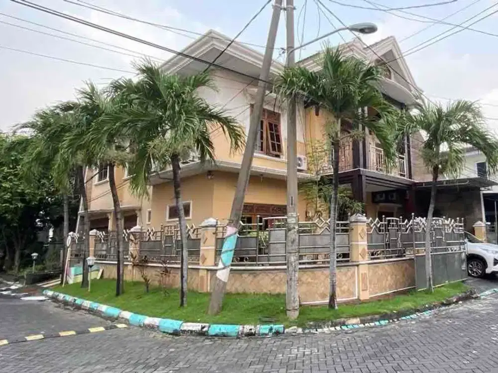 Dijual Murah Rumah Besar Hook Puri Indah Sidoarjo dekat Pondok Mutiara