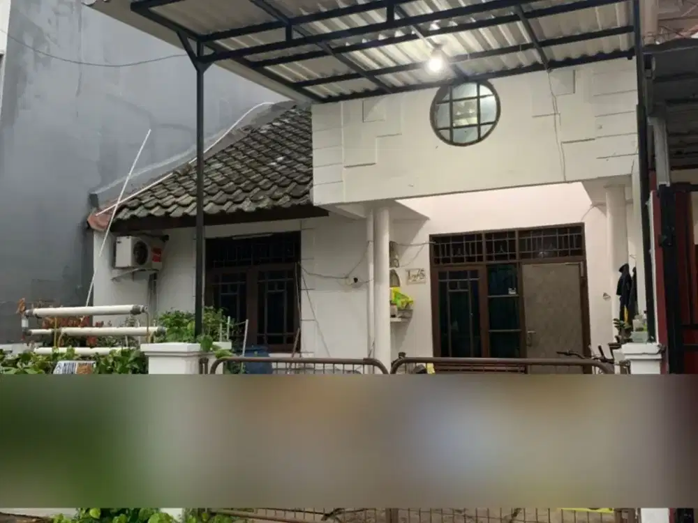 dijual rumah taman surya 3