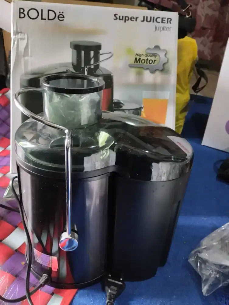 Mau jual mesin juicer kondisi baru