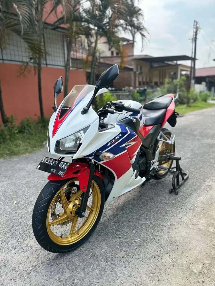 Honda CBR 150R Tahun 2016