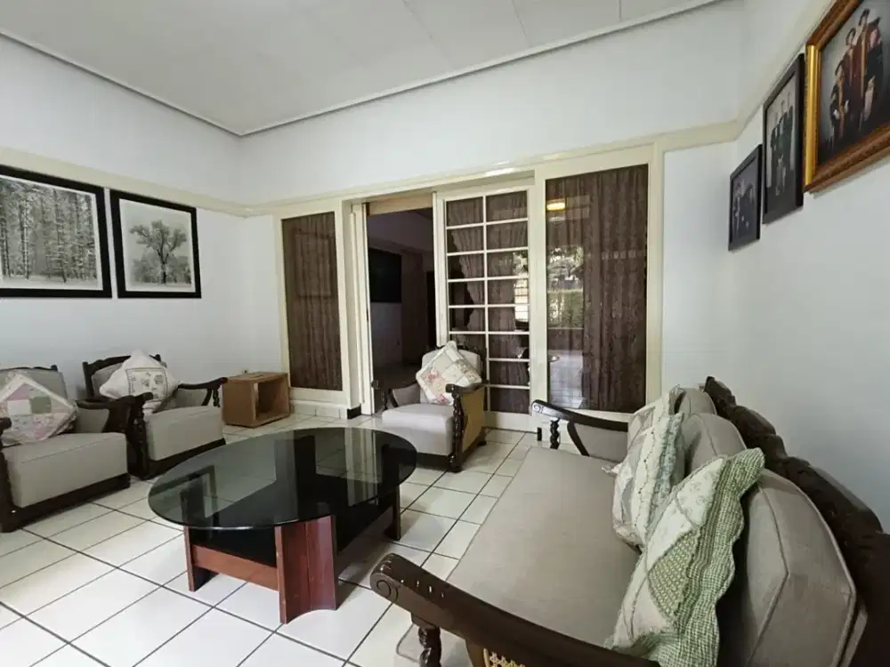 Rumah di Sayap Dago Jl. Teuku Angkasa, Bandung