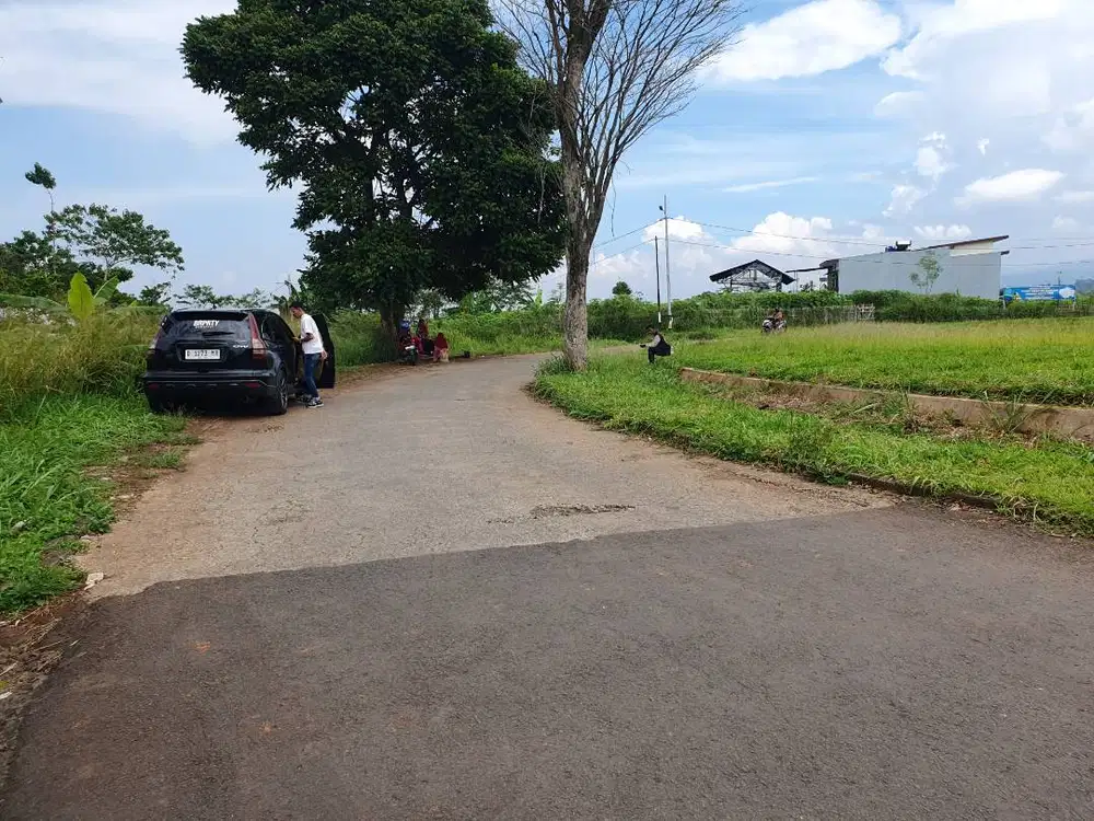 Tanah Cileunyi Bandung Luas 140m2 Dekat Kampus UNPAD