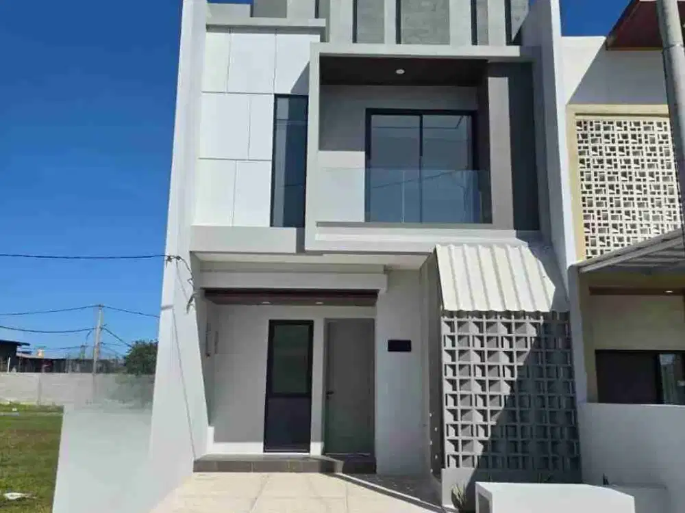 Dijual Rumah Cantik Baru Gress 2 lantai Perum.Clover Ville Wiguna Siap huni & Lokasi Strategis