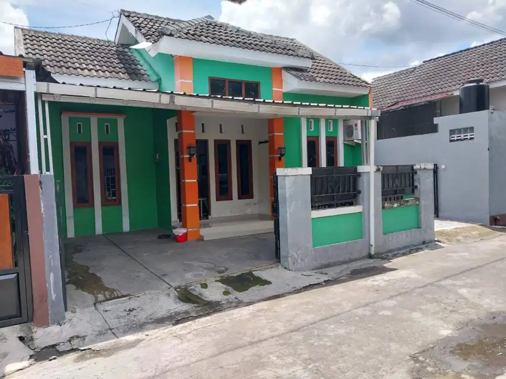 RUMAH BARU SIAP HUNI FULL FURNISHED DEKAT RS BHAYANGKARA KALASAN