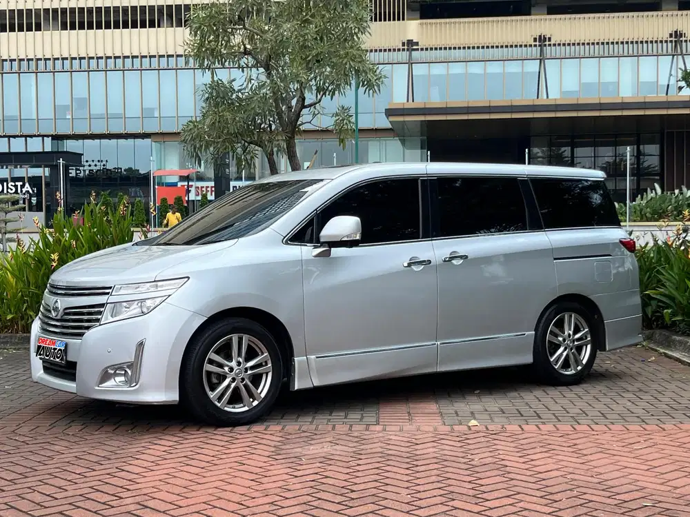 Nissan Elgrand 2015 Bensin