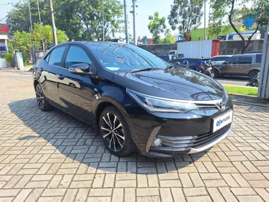 LOW DP Toyota Corolla Altis 1.8 V Bensin-AT 2016 PDY
