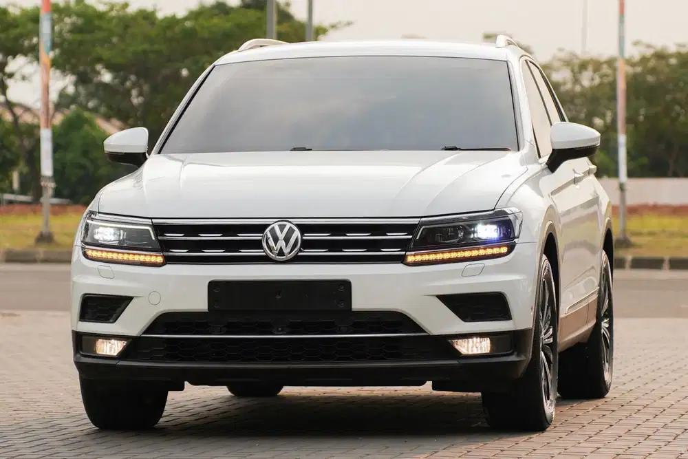 Nymn Irit Canggih! VW Tiguan 1.4 TSI CBU 2018 White x1 crv gla200 cx5