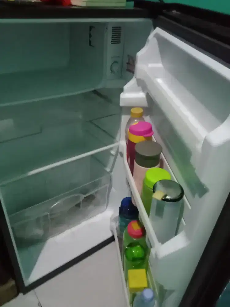 Kulkas 1 pintu merk sharp