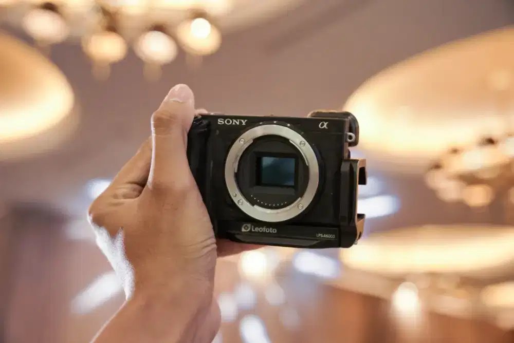 JUAL SONY A6400 (BODY ONLY)