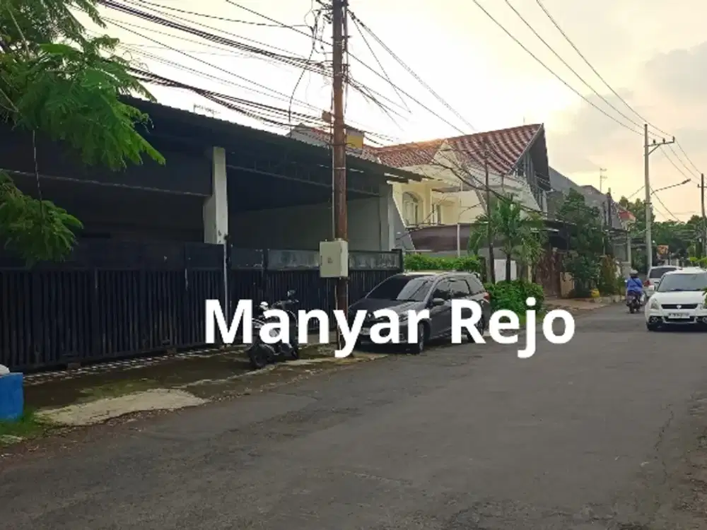 RUMAH USAHA MANYAR REJO PINGGIR JALAN