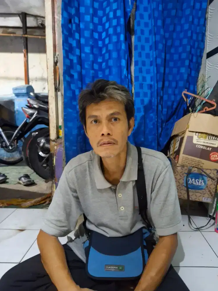 Saya sedang mencari pekerjaan driver pribadi