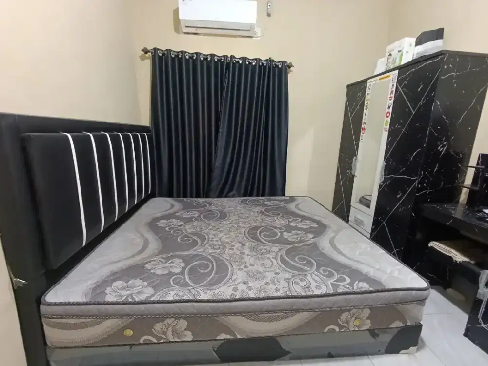 Kamar set (like new)